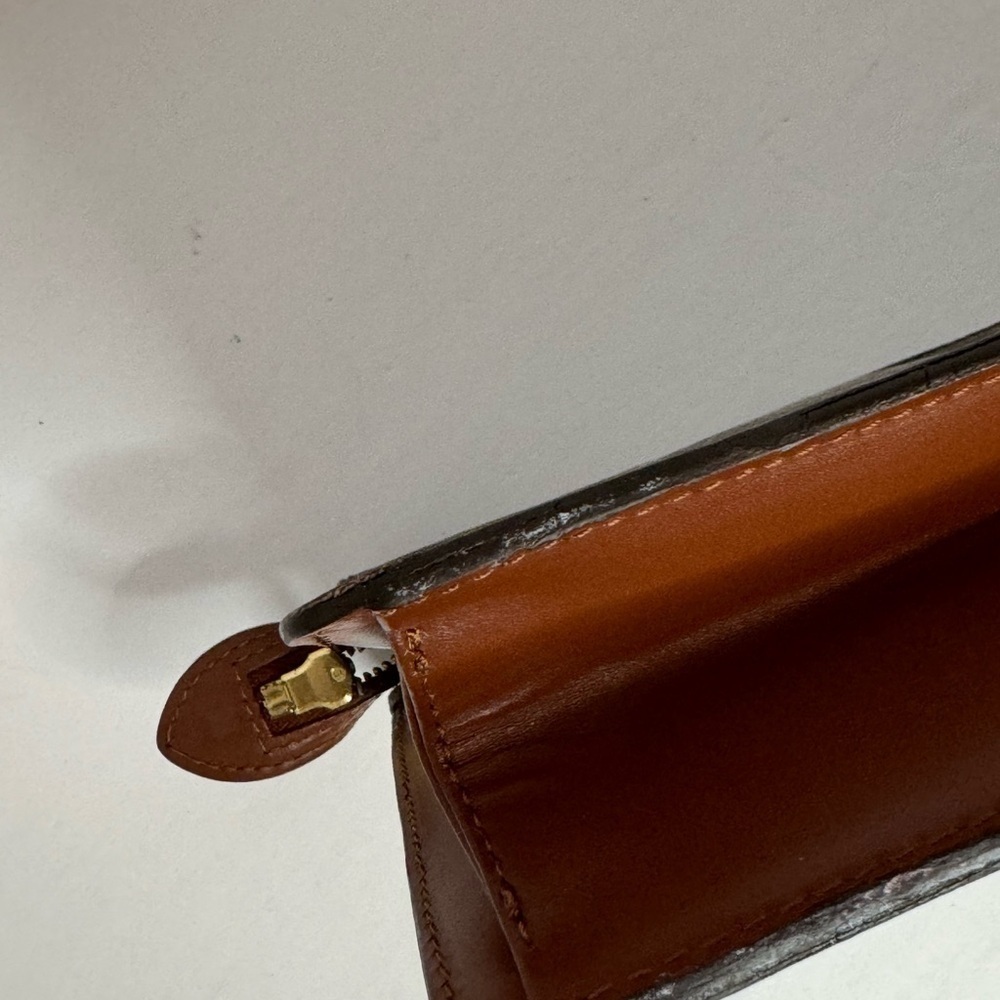 Louis Vuitton Homme Clutch - Picture 8 of 12